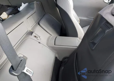 2004 Nissan 350Z Touring z USA, uszkodzony, nr VIN JN1AZ34D64T166037